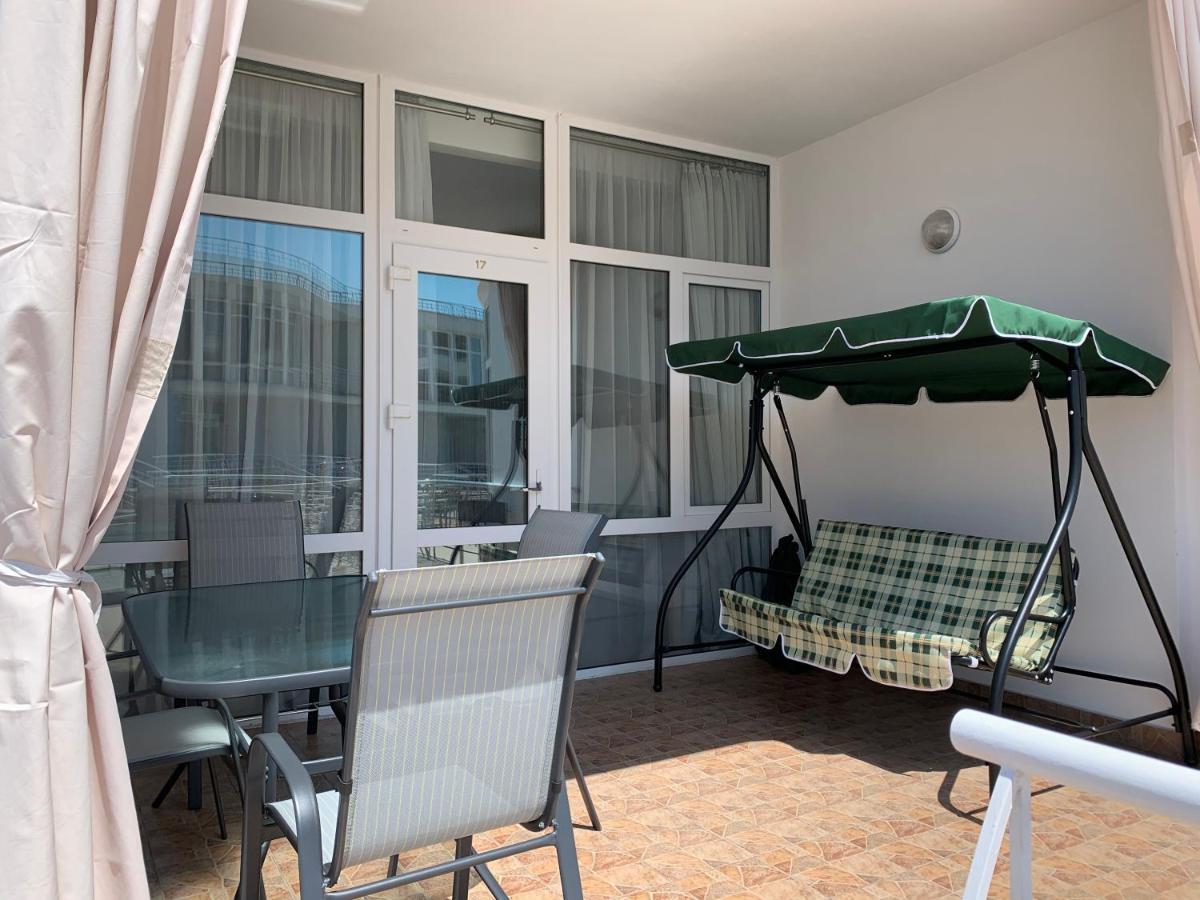 Town-House Golden Bugaz Apartman Karolino-Buhaz Kültér fotó
