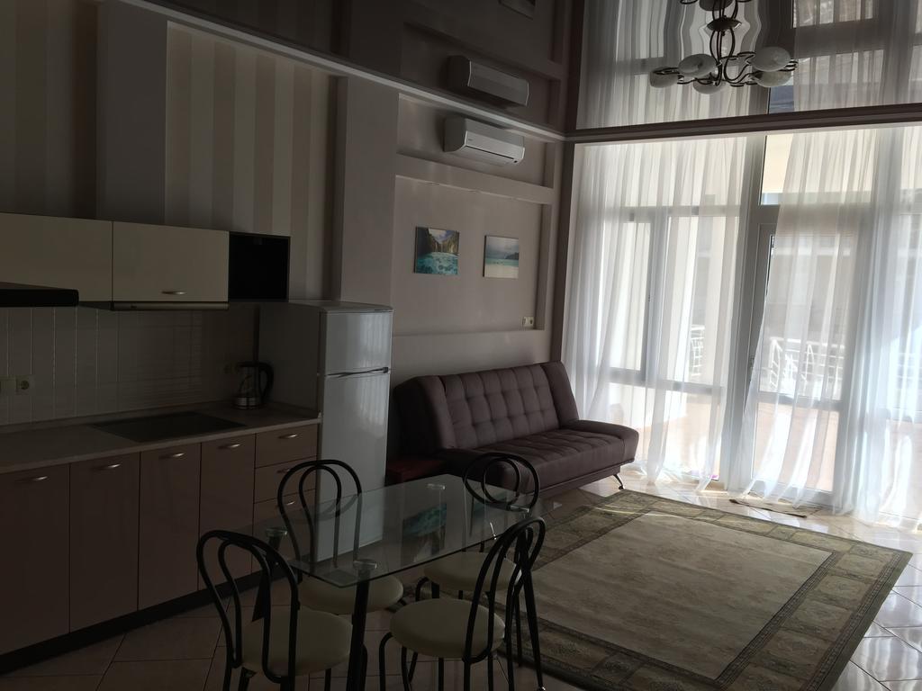 Town-House Golden Bugaz Apartman Karolino-Buhaz Kültér fotó